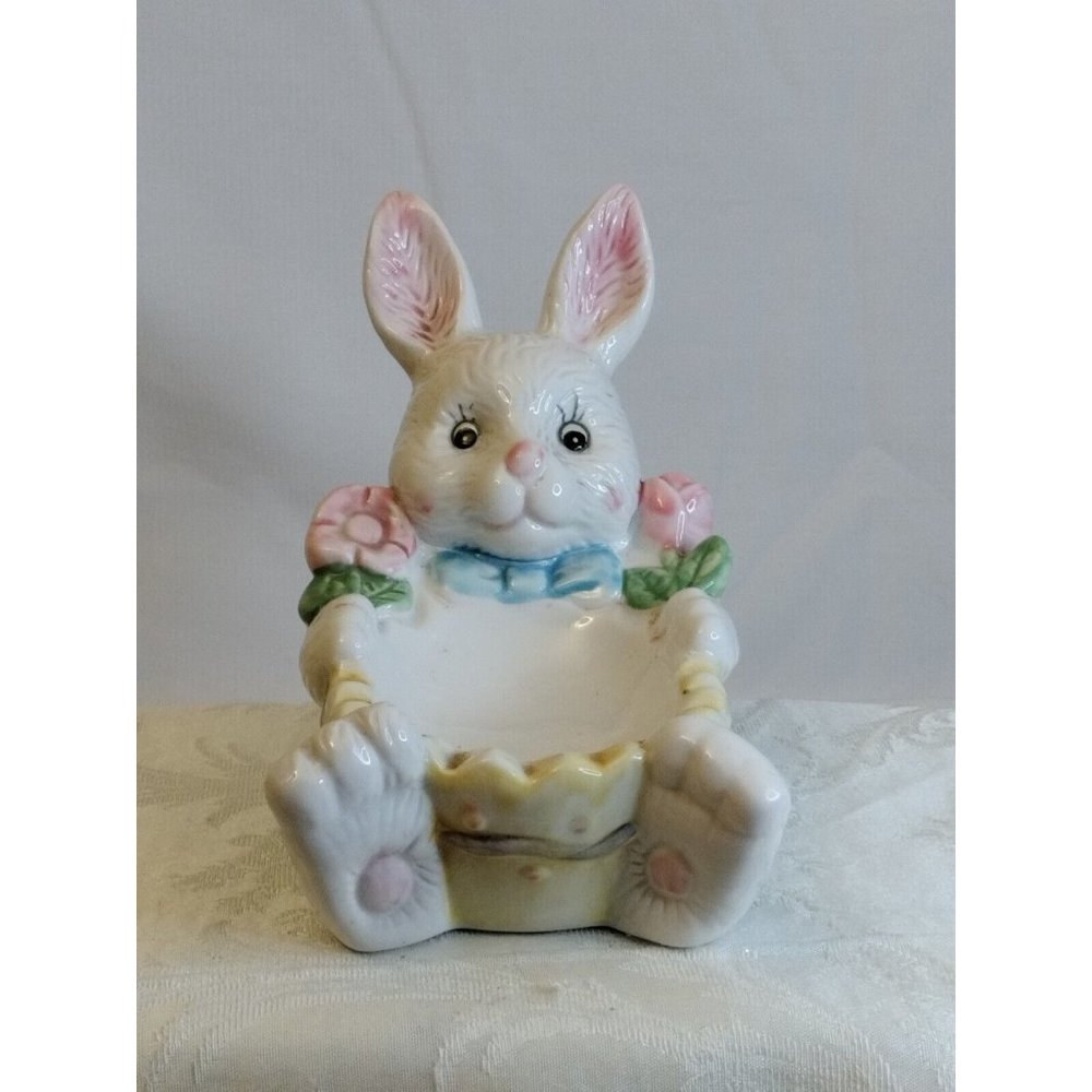 Vtg.Ceramic Bunny Rabbit Holding A Basket for Candy Decor 6.5x4.25